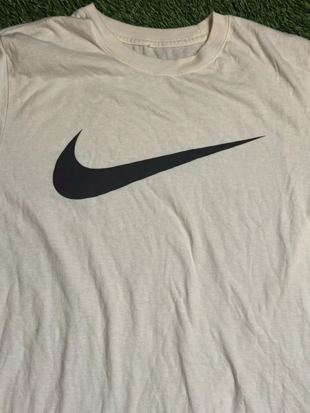 Nike Swoosh T-Shirt Men's Small White with Stains - Picture 4 of 6